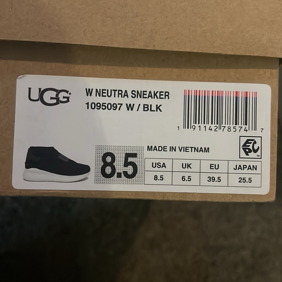 Ugg sneaker boots - Picture 7 of 7